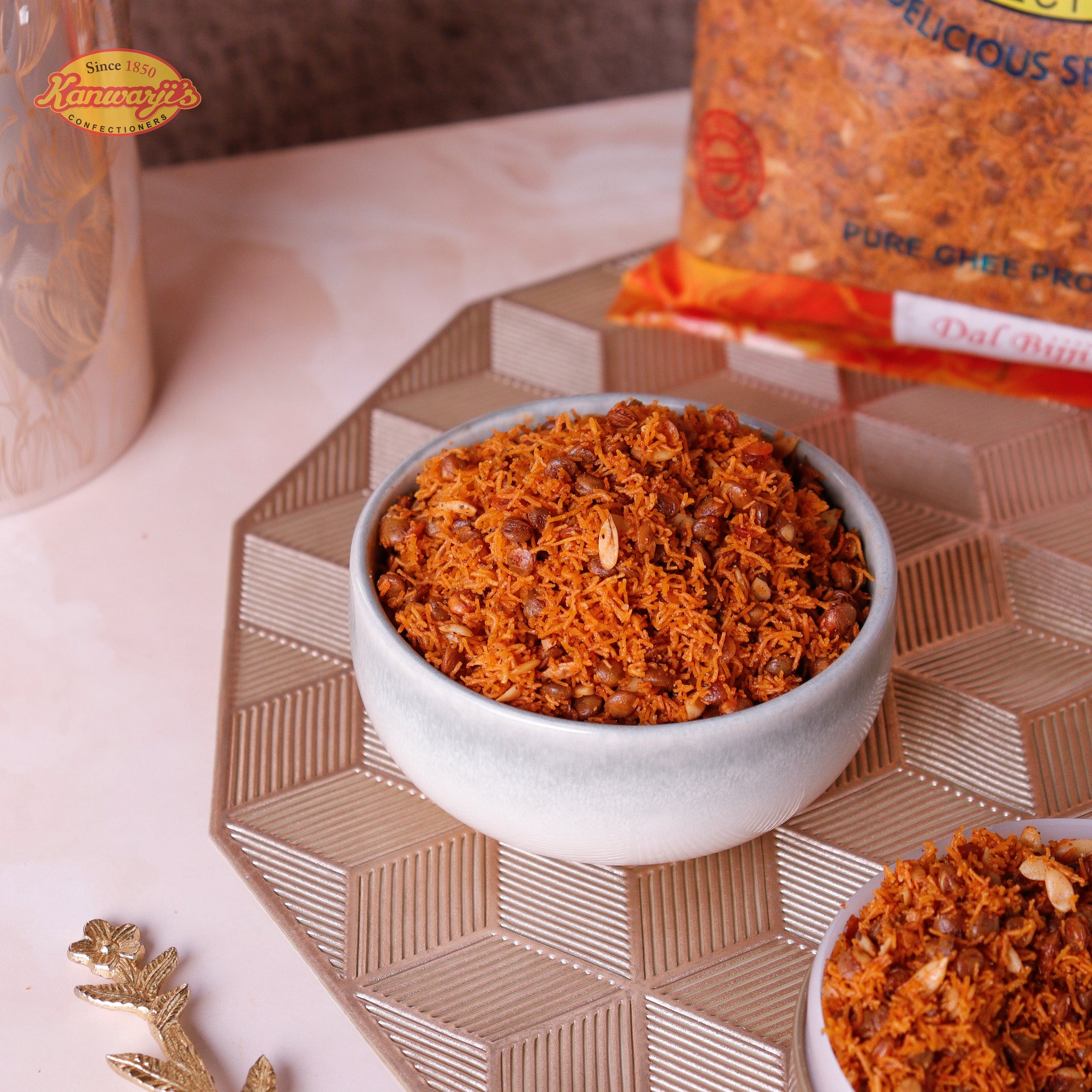 Dal Biji, Bikaneri Bhujia, Waifer, Milk Chocolate, Pista Besan Khatai (Gift Pack Combos).