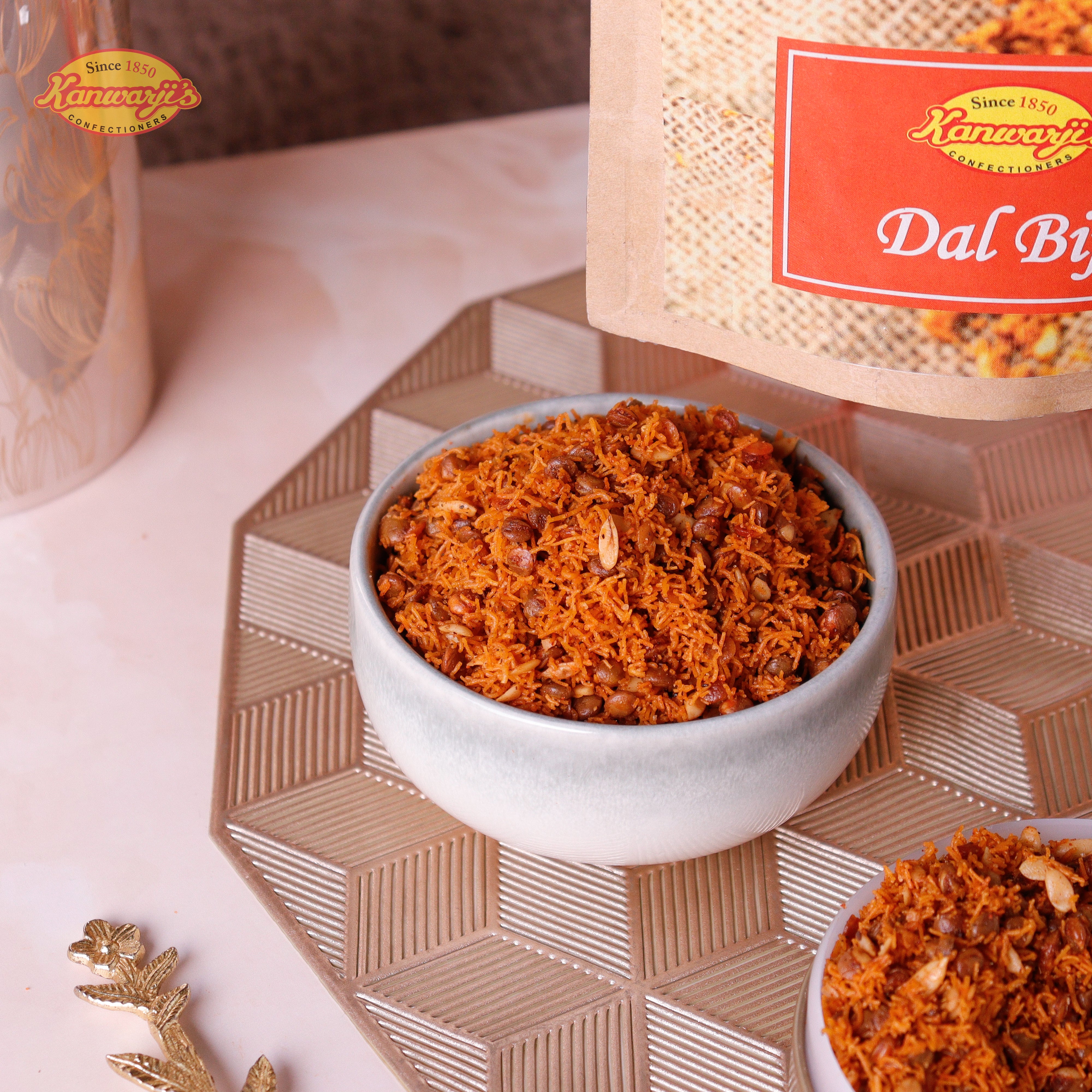 Dal Biji, Bikaneri Bhujia, Waifer, Milk Chocolate, Pista Besan Khatai (Gift Pack Combos).